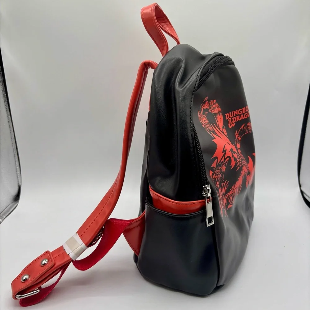 NWT FUN.com Exclusive Dungeons & Dragons Logo Mini Backpack FUN5083 Hasbro